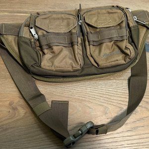 Eddie Bauer Cargo Sling Waist Bag, NEVER USED